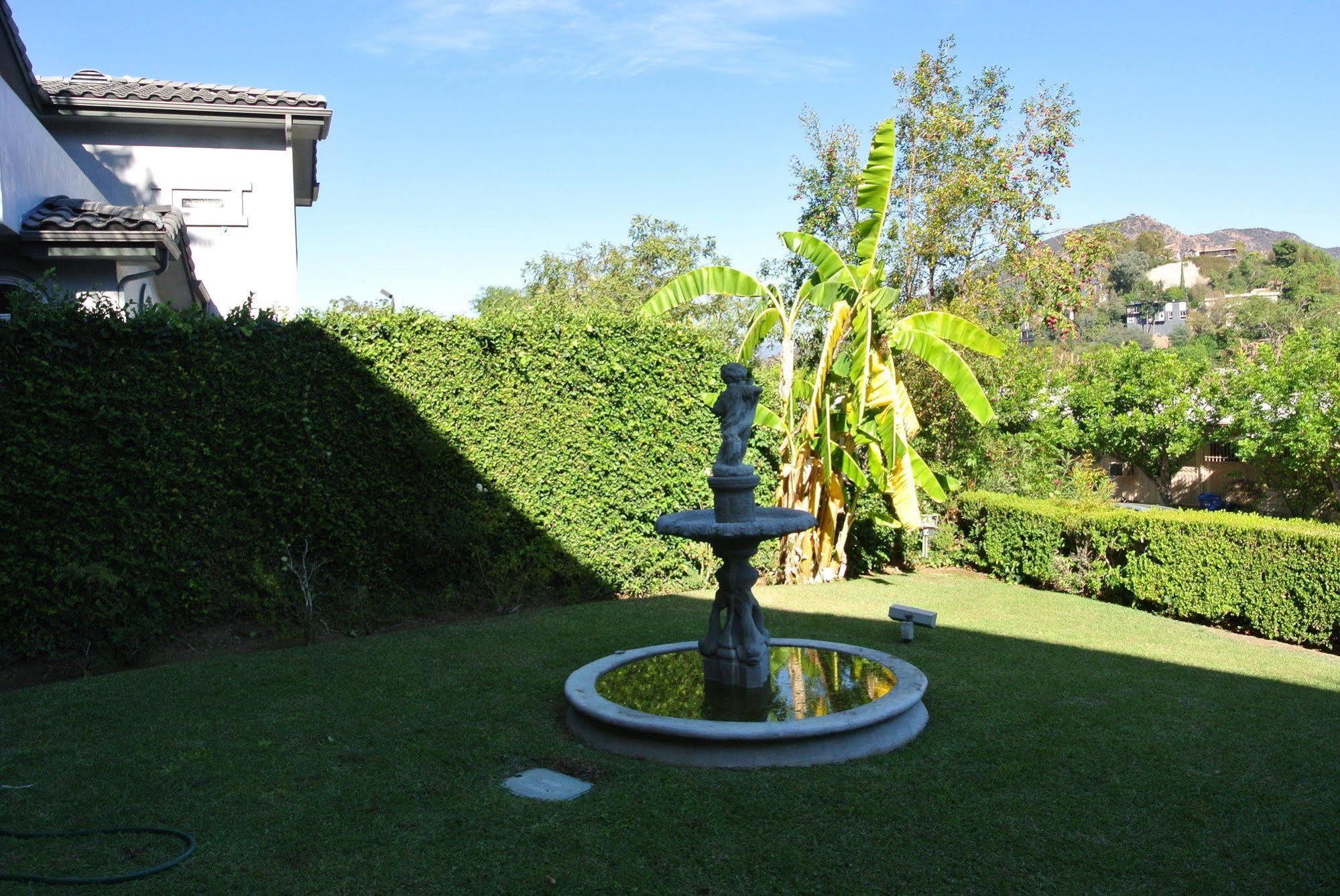 Bed And Breakfast In Hollywood Hills Λος Άντζελες Εξωτερικό φωτογραφία